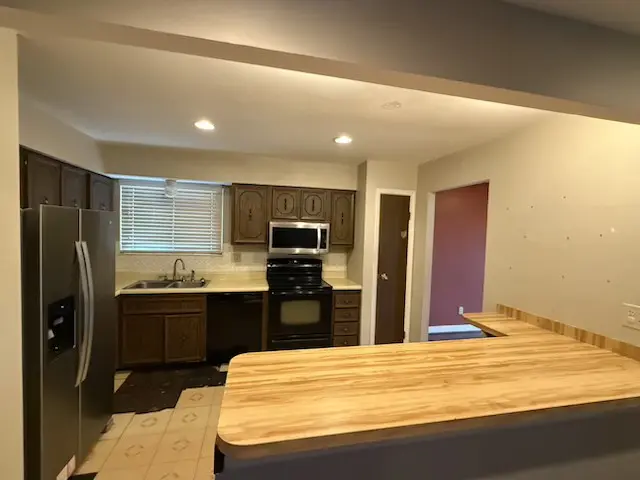 Kitchen before renovation